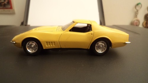 Miniature chevrolet corvette - miniature,