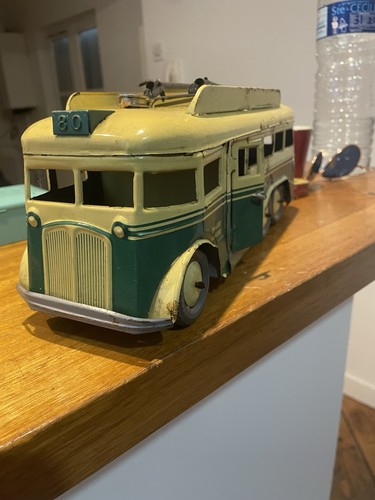 Joustra bus miniature - en, tôle