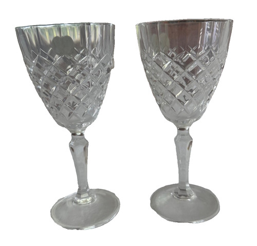 New vintage dauphine - new,