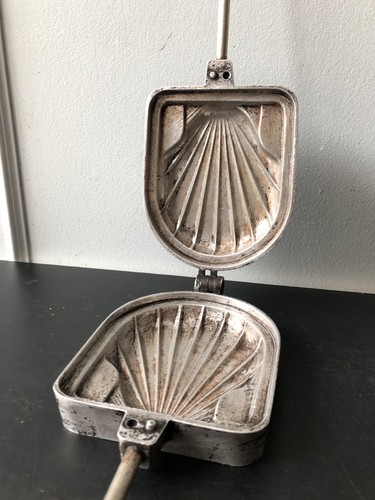 Vintage ancien gaufrier croque