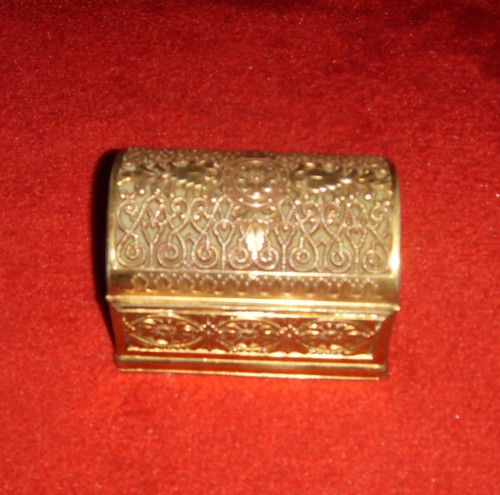 Ancienne boite petit coffre - ancienne,