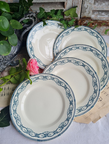 Anciennes assiettes plates - 5,
