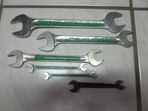 Clé plate fourche - à,