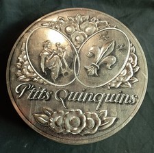 ANCIENNE GRANDE BOITE  EN TOLE