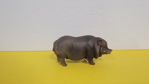Schleich pot bellied pig 13238 - pot,