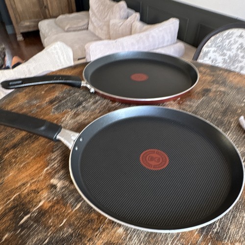 Lot poêles crêpes - poêles,