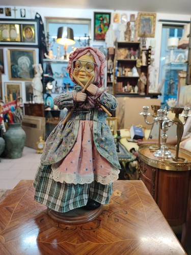 Belle poupée grand - poupée,