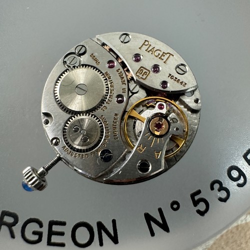 Mouvement montre piaget non - mouvement,