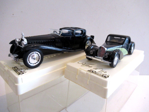 Bugatti solido age d or - 1/43,