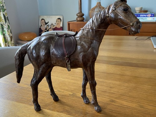 Ancien cheval cuir - ancien, en