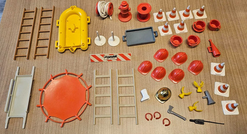 Vintage playmobil lot - playmobil,