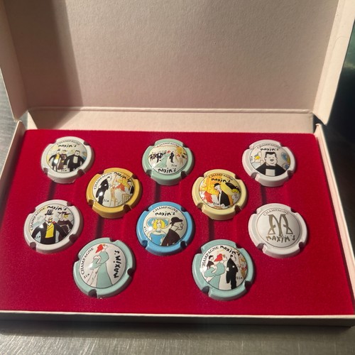 Coffret maxim illustré par - maxim's,