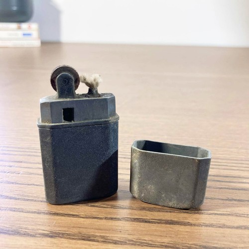 Rare briquet ancien - rare,