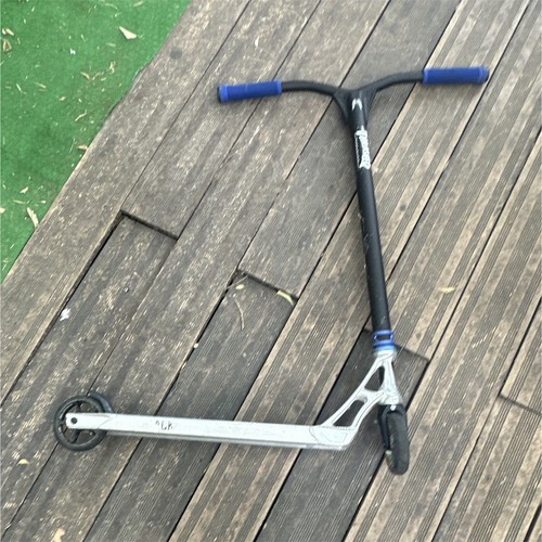 Trottinette freestyle deck