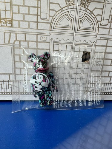 Bearbrick 100 nagnagnag - 100%,