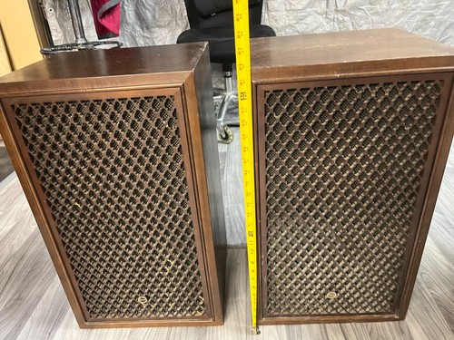 Vintage pair sansui - of, sp-200