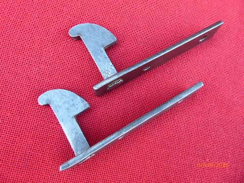 Lot ancien mentonnet en - mentonnet,