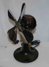 Ventilateur ancien « Lino Agen - 220 volts» en bakélite et métal