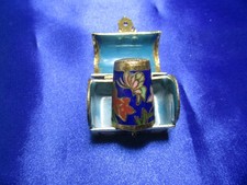 Chest Shaped Dice Box and Sound Die