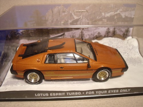 James bond lotus - ,