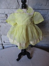 JOLIE ROBE  POUR POUPEE