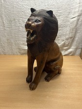 Statue Lion En Bois Sculpté