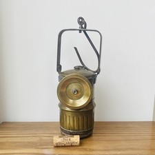 Ancienne lampe de mineur en