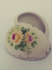 Vintage Porcelain Trinket Box - Oval (Egg) Shaped - Made in Japan EUC