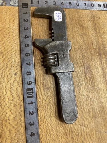 369 old tool outil - 369,