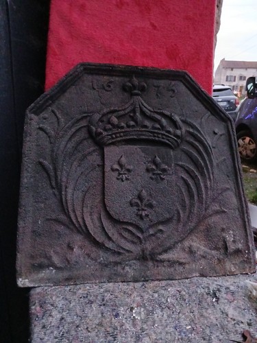 Petite plaque cheminee aux - de,