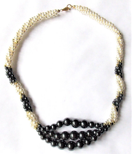 Collier pierres fines en - de,