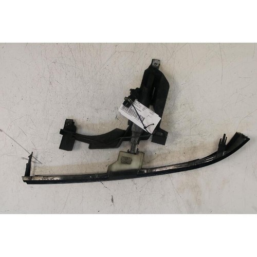 Garniture phare droit bmw - garniture,
