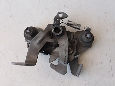 Système attache capot - , moteur