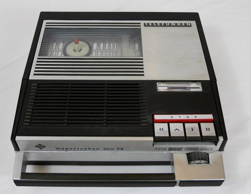 Magnétophone bande - magnétophone, a