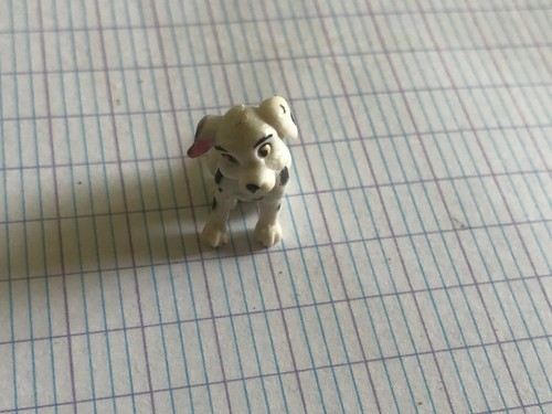 Petite figurine chien 101 - petite,