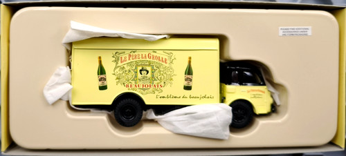 Corgi 150 renault faineant - corgi,