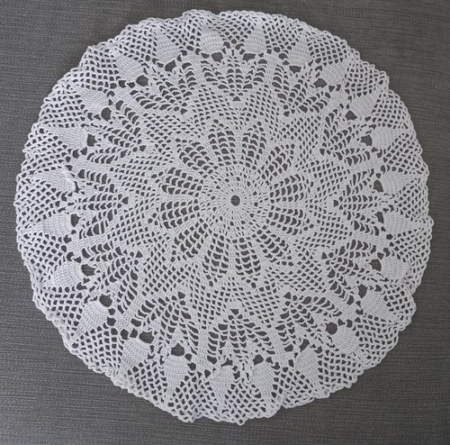 Napperon rond blanc - , ancien
