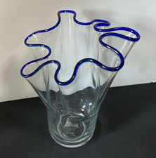 GRAND VASE MOUCHOIR  Verrerie