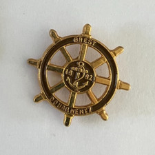 60 - Pin's BARRE DE BATEAU et ANCRE DE MARINE 1992 - BREST DOUARNENEZ