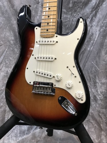 Fender player stratocaster - [fender,