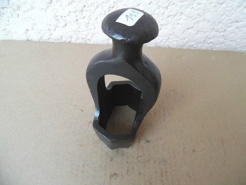 Old tool outil - old,