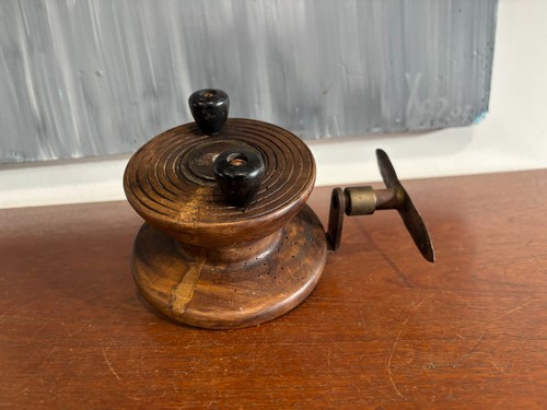 Ancien gros moulinet bois - ancien,