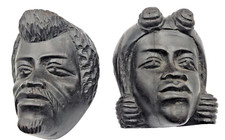 ANCIENNE PAIRE DE 2 TETES  HOMME FEMME AFRICAIN EN EBENE SCULPTE