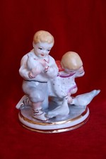 Vintage USSR Porcelain Figurine Ukraine Kyiv 50' Children Feed Pigeons