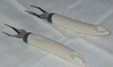 Lot 2 piques à pomme de terre inox manche bakélite blanc