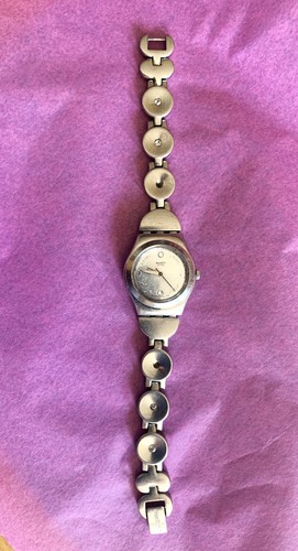 Montre bijou swatch swiss - montre-bijou,