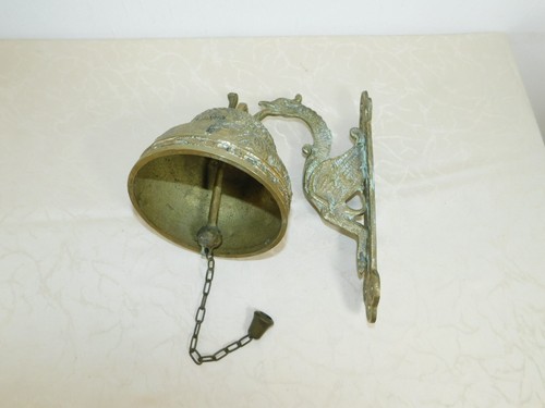 Ancienne cloche porte - ancienne, de