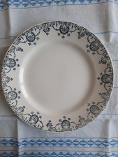 Assiette faïencerie nouvelle