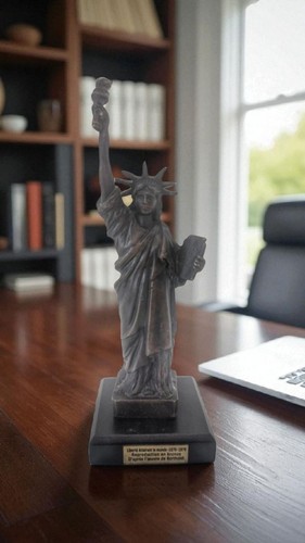 Statue bronze liberté - bronze, la
