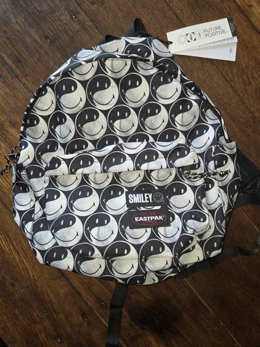 Eastpak backpack smiley - eastpak,
